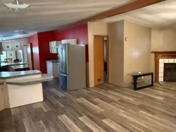 5330 Wyatt Earp Drive, Log Cabin, TX 75148