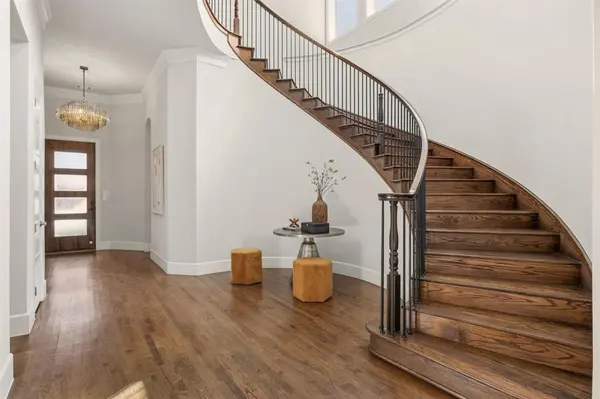 Dallas, TX 75209,4567 Elsby Avenue