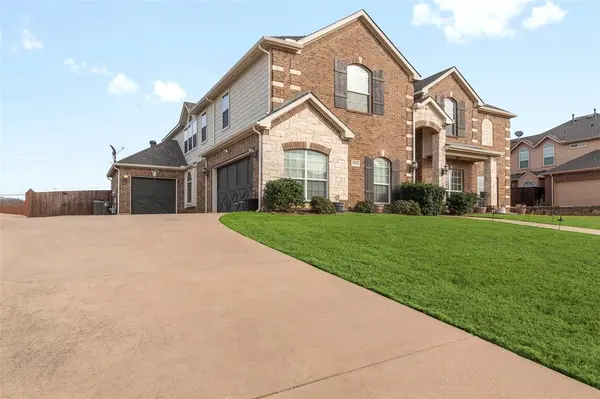 609 Sunrise Drive, Kennedale, TX 76060