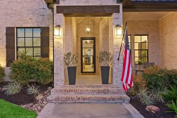 Woodway, TX 76712,16024 Sorrento Drive