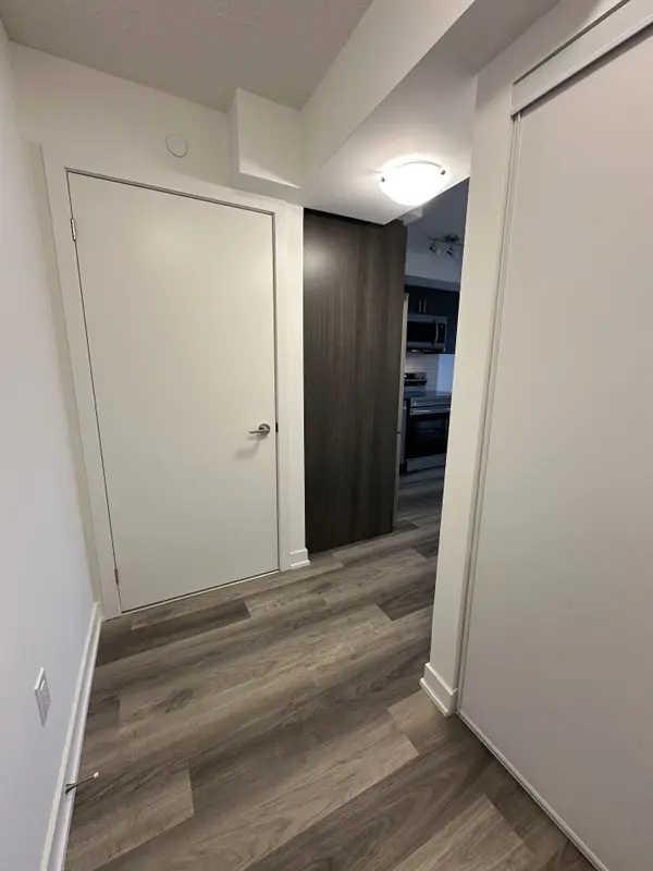 1010 Sandy Beach RD #1501, Pickering, ON L1W 3V9