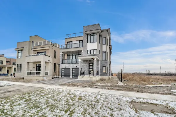 275 Port Darlington RD, Clarington, ON L1C 4B1