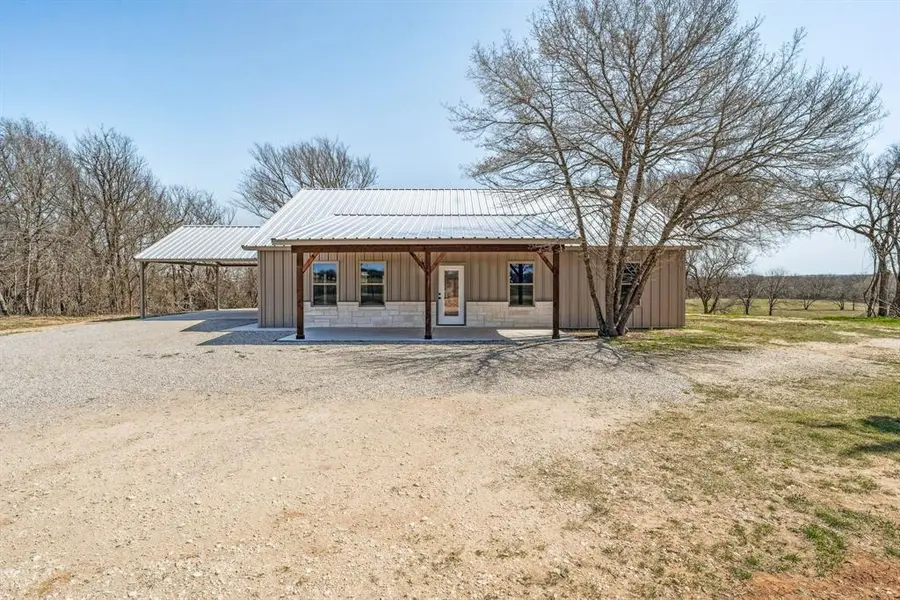 1704 E FM 1188, Bluff Dale, TX 76433
