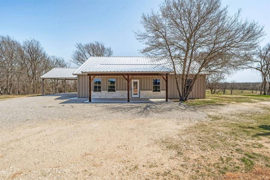 1704 E FM 1188, Bluff Dale, TX 76433