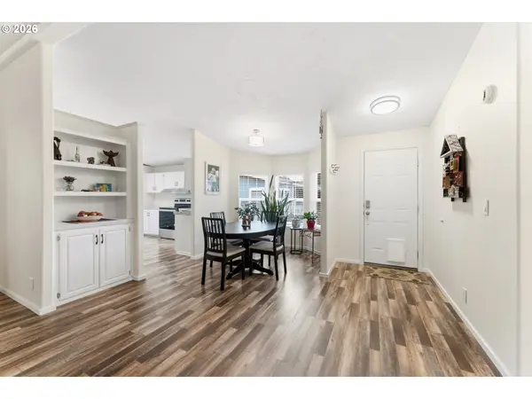 15768 SE POWELL BLVD #40, Portland, OR 97236