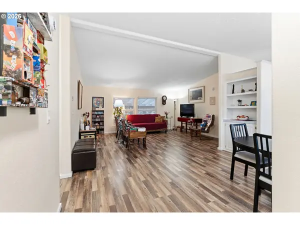 15768 SE POWELL BLVD #40, Portland, OR 97236