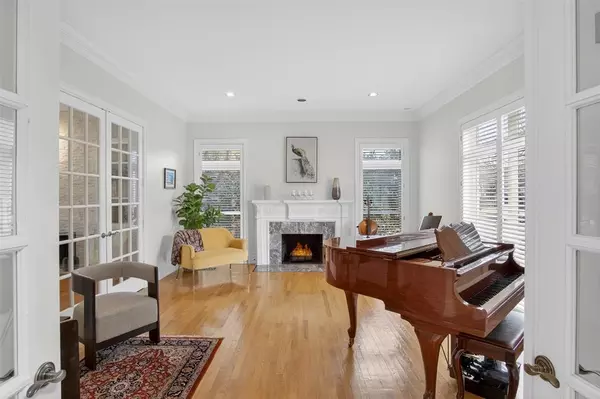 University Park, TX 75225,4012 Centenary Avenue