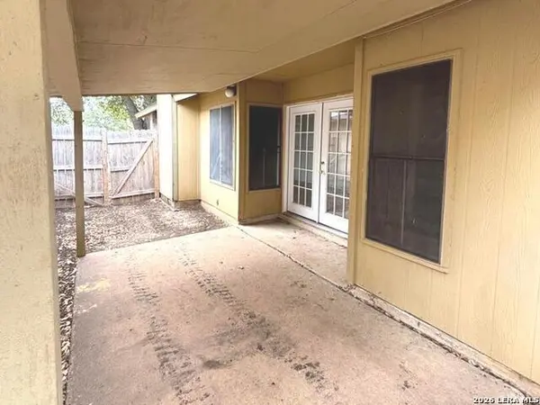 9639 South Bend, San Antonio, TX 78250