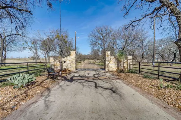 Burleson, TX 76028,608 County Road 914
