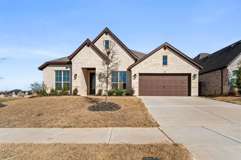 3841 Eagles Bluff Road, Midlothian, TX 76065