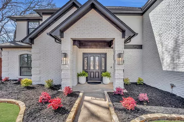 7004 Ledbetter Road, Arlington, TX 76001