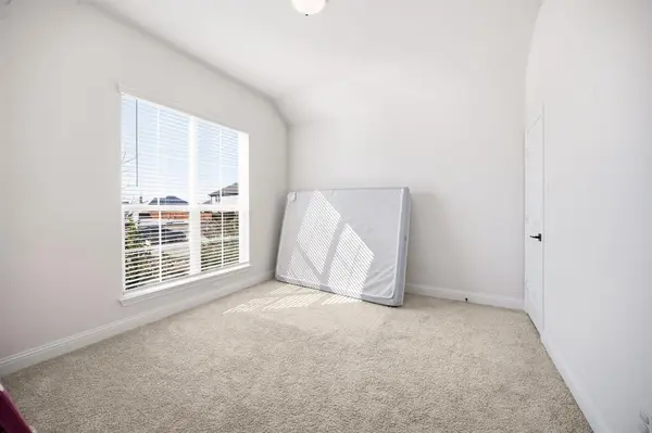 3841 Eagles Bluff Road, Midlothian, TX 76065