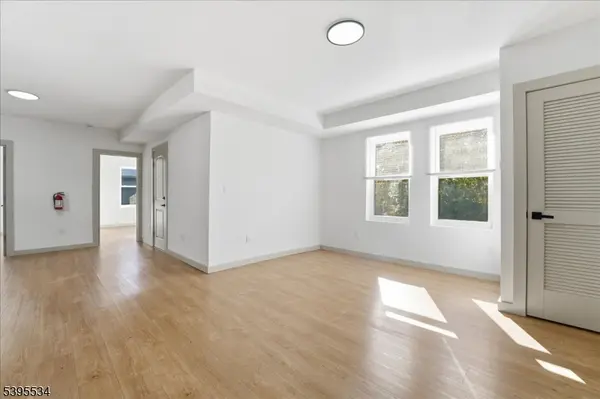 260 S 10Th St #2, Newark City, NJ 07103