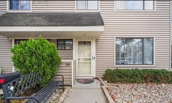 28 Berry CT, Staten  Island, NY 10309