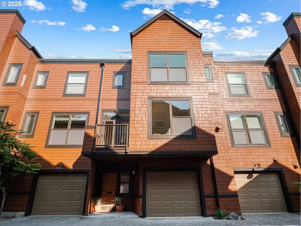 Portland, OR 97214,716 SE 33RD PL SE