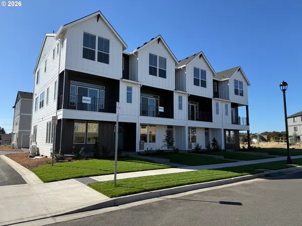 Hillsboro, OR 97123,5126 SE THORNAPPLE ST