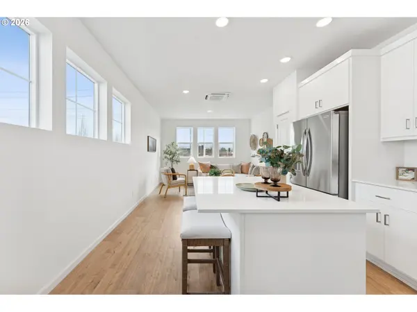 3627 SW 209th AVE, Hillsboro, OR 97123