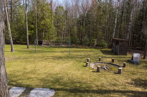 57 Old Trail RD, Tiny, ON L0L 2T0