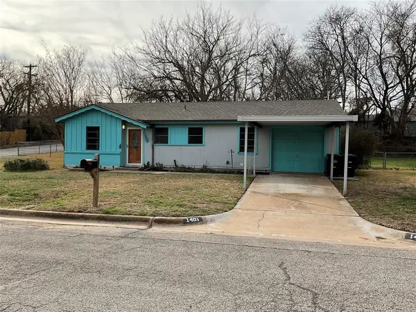 1401 W Ball Street, Weatherford, TX 76086