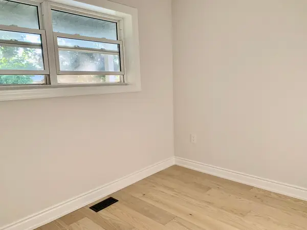 38 Thorncroft CRES, Ajax, ON L1S 2S2