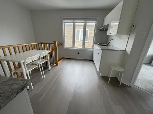 542 Whites Hill AVE #Coach House, Markham, ON L6B 0Z3