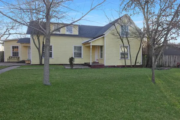 125 W Mesquite,  Dublin,  TX 76446