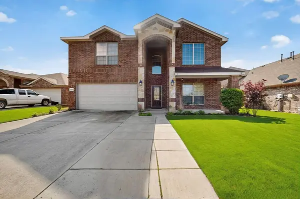 1066 Carpenter Court, Lavon, TX 75166