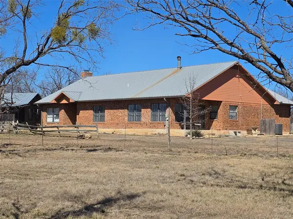 1709 County Road 330, Voss, TX 76888