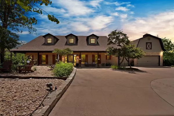 813 Remuda Drive, Fort Worth, TX 76108