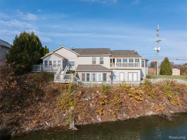 41841 S Service DR, Van Buren Charter Township, MI 48111