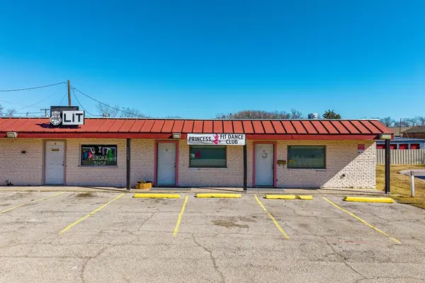 3300 Shepherd Lane #B2, Balch Springs, TX 75180