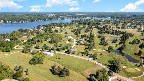 1017 Birdie DR, Broomfield Twp, MI 48893