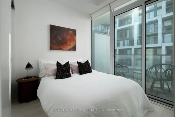 8 Hillsdale AVE E #941, Toronto C10, ON M4S 0B2