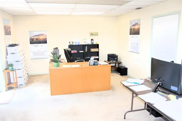 101 E Wallace Street, San Saba, TX 76877