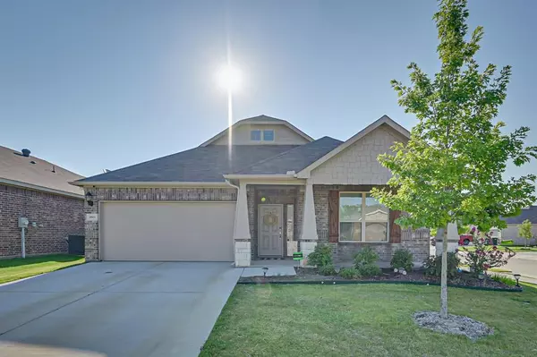 10621 Alpine Meadow Lane, Fort Worth, TX 76140