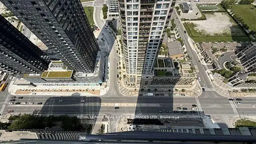 430 Square One DR #4511, Mississauga, ON L5B 0L6