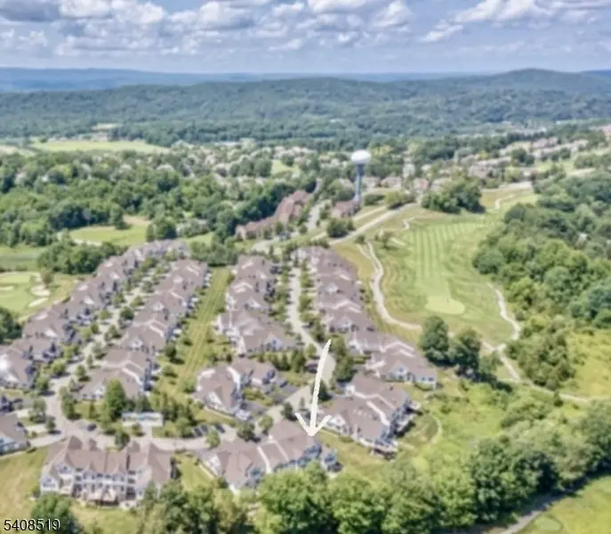 66 Briar Ct, Hardyston Twp., NJ 07419