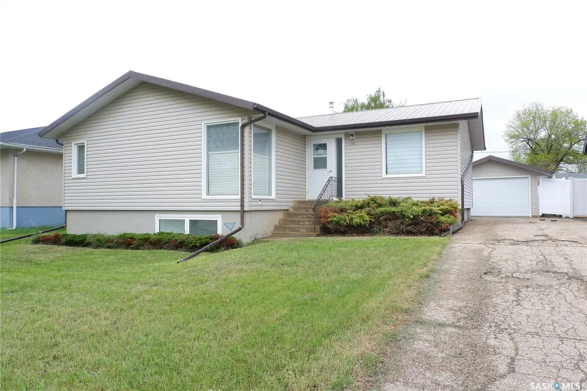 116 Empire PLACE, Assiniboia, SK S0H 0B0
