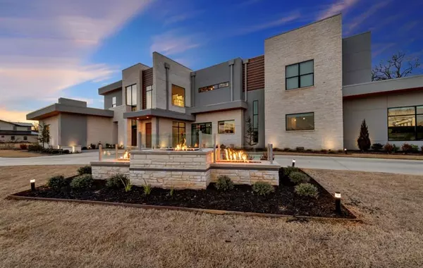 Southlake, TX 76092,1032 Hatch Court