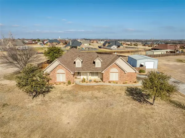 257 Reatta Drive, Decatur, TX 76234