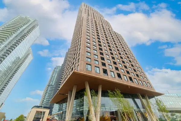 2920 highway 7 RD #602,  Vaughan,  ON L4K 0P4