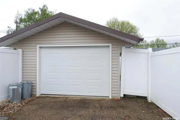 116 Empire PLACE, Assiniboia, SK S0H 0B0