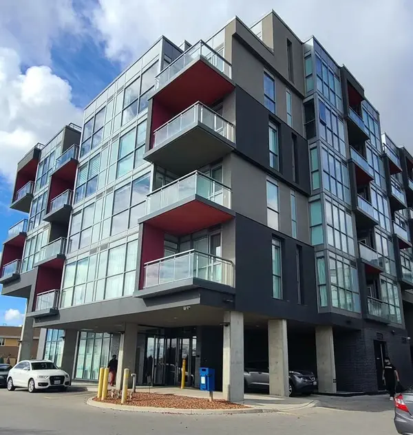 5220 Dundas ST #D414, Burlington, ON L7L 0J4