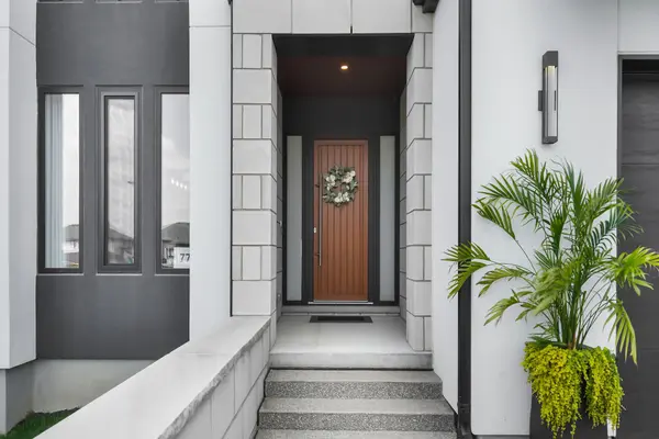 77 Crestview DR, Middlesex Centre, ON N0L 1R0