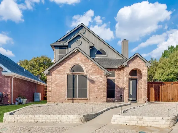 800 Laredo Court, Grand Prairie, TX 75052