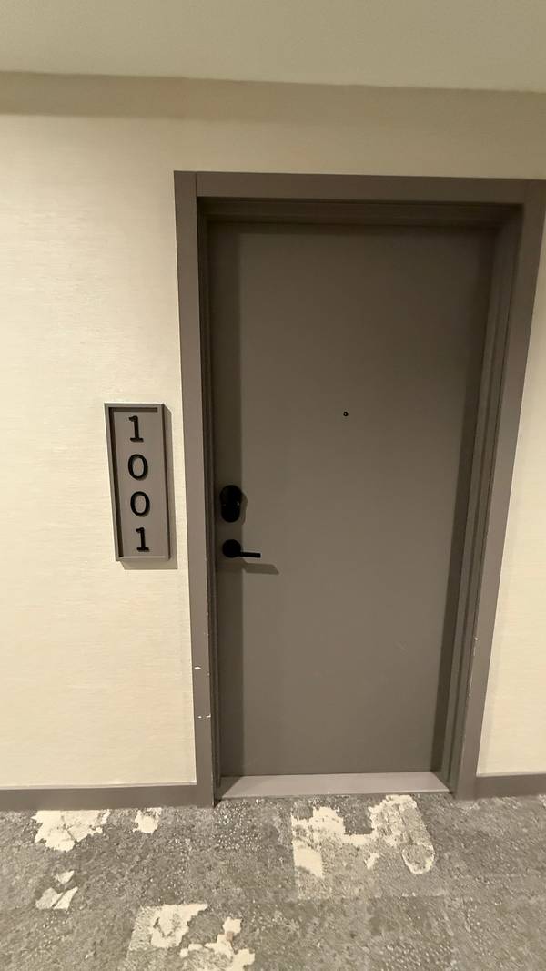 634 Church ST #1001, Toronto C08, ON M4Y 2G3