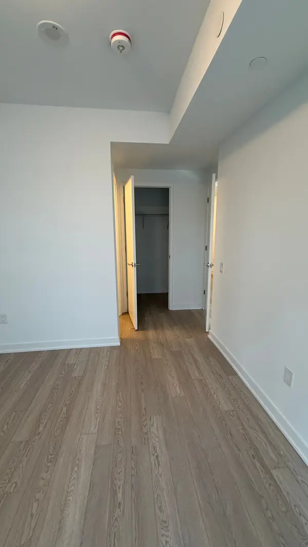 634 Church ST #1001, Toronto C08, ON M4Y 2G3