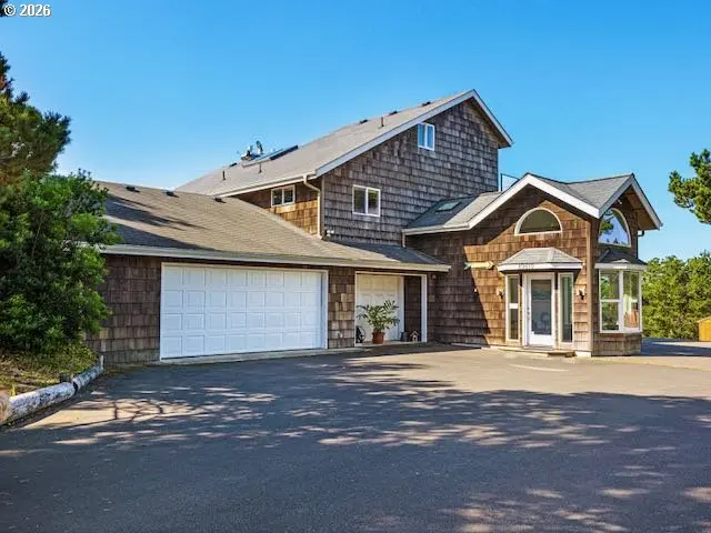 89610 SEA BREEZE DR, Warrenton, OR 97146