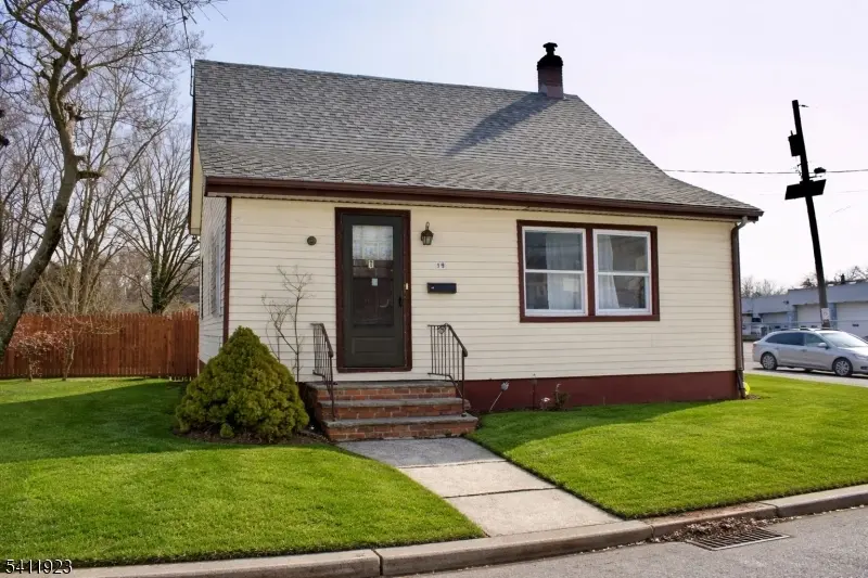 17-19 Dupont St, North Plainfield Boro, NJ 07060