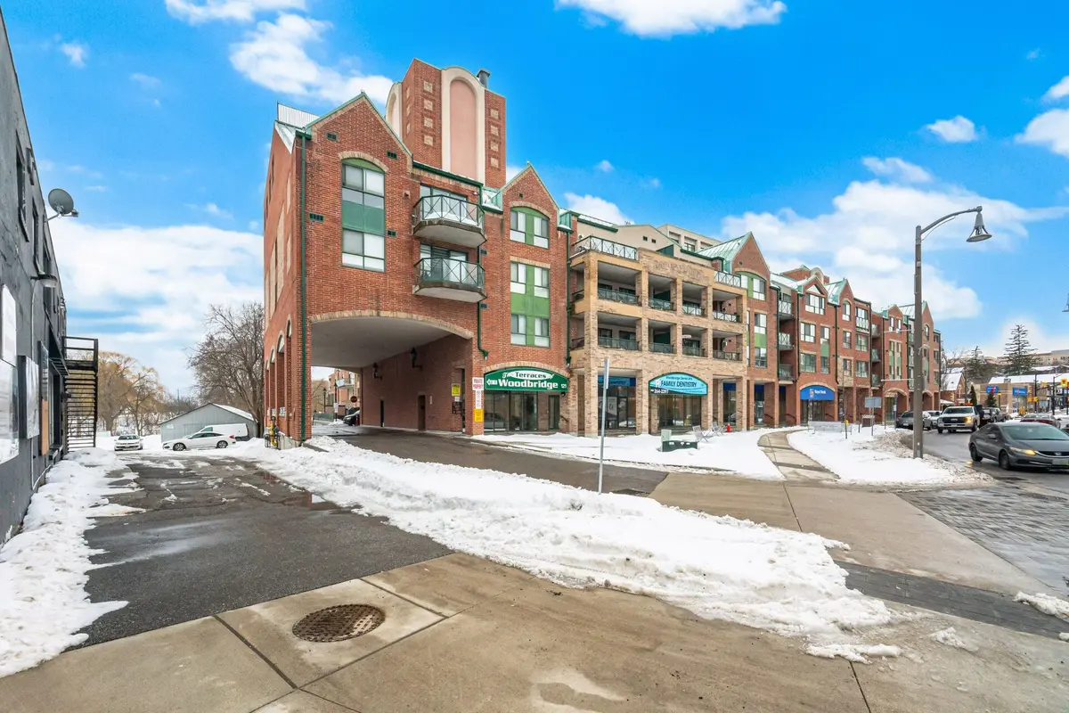 121 Woodbridge AVE #216, Vaughan, ON L4L 2S6